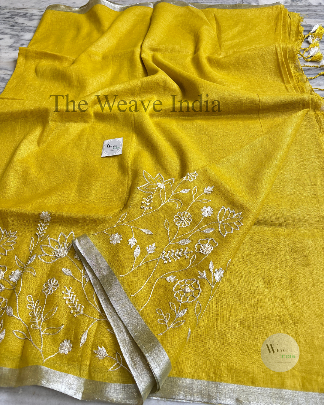 Noor-e-zard Knot Linen