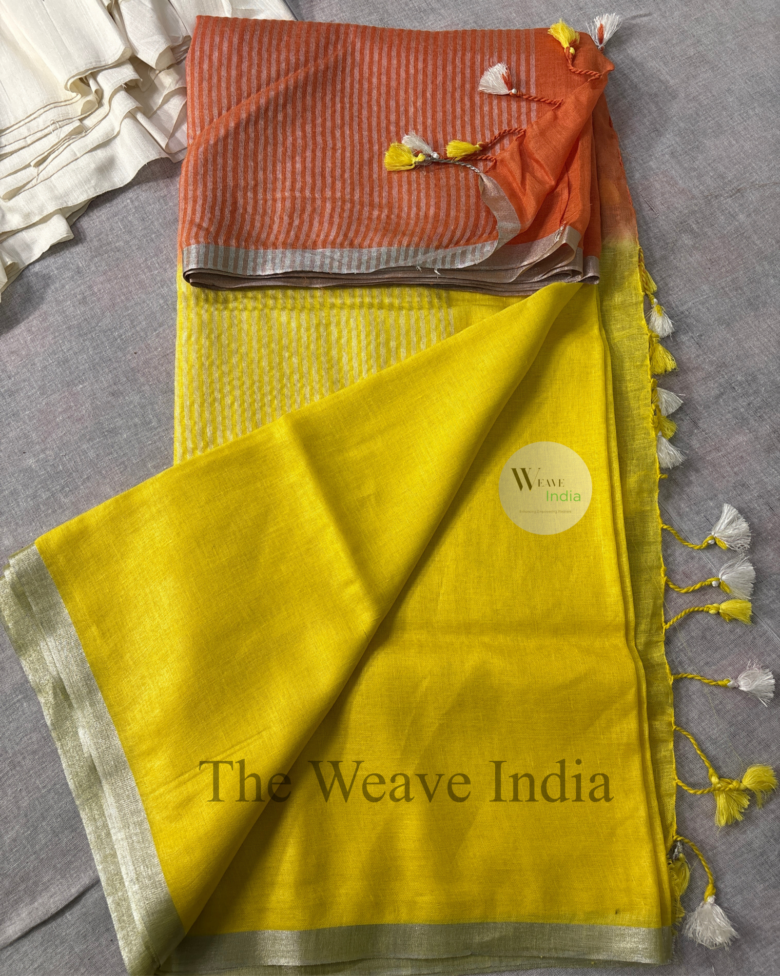 Linen Élan – Amber Flame Pure Linen Saree