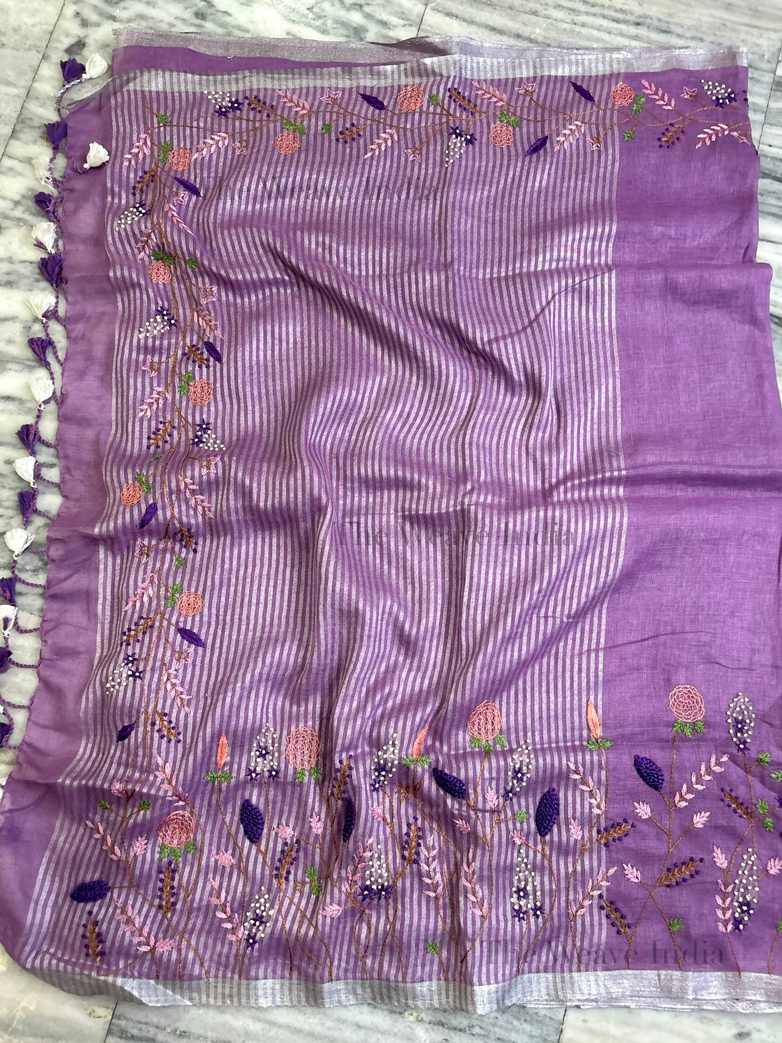 Orchid Bloom Linen Knot Saree - Image 9
