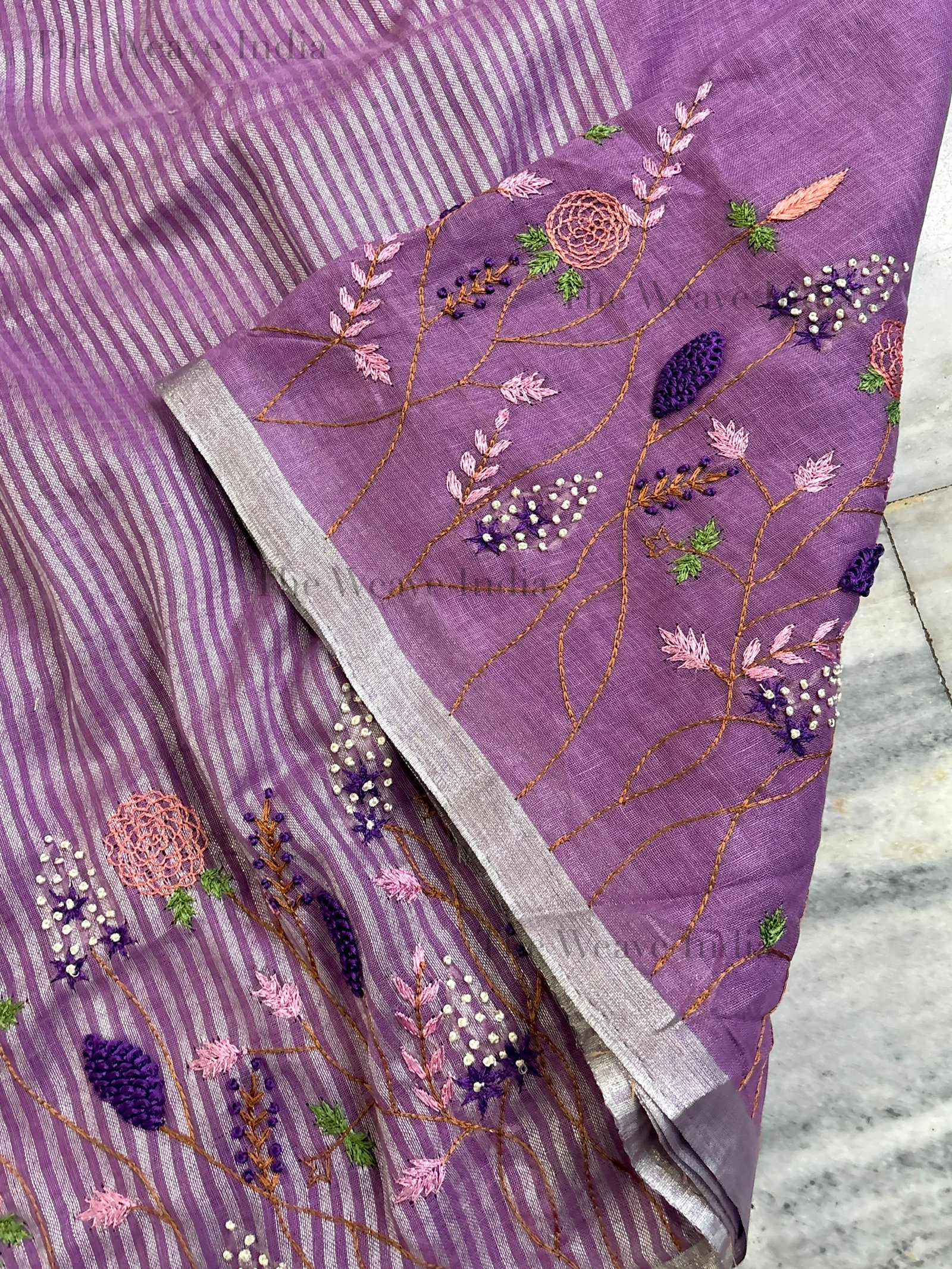 Orchid Bloom Linen Knot Saree - Image 8