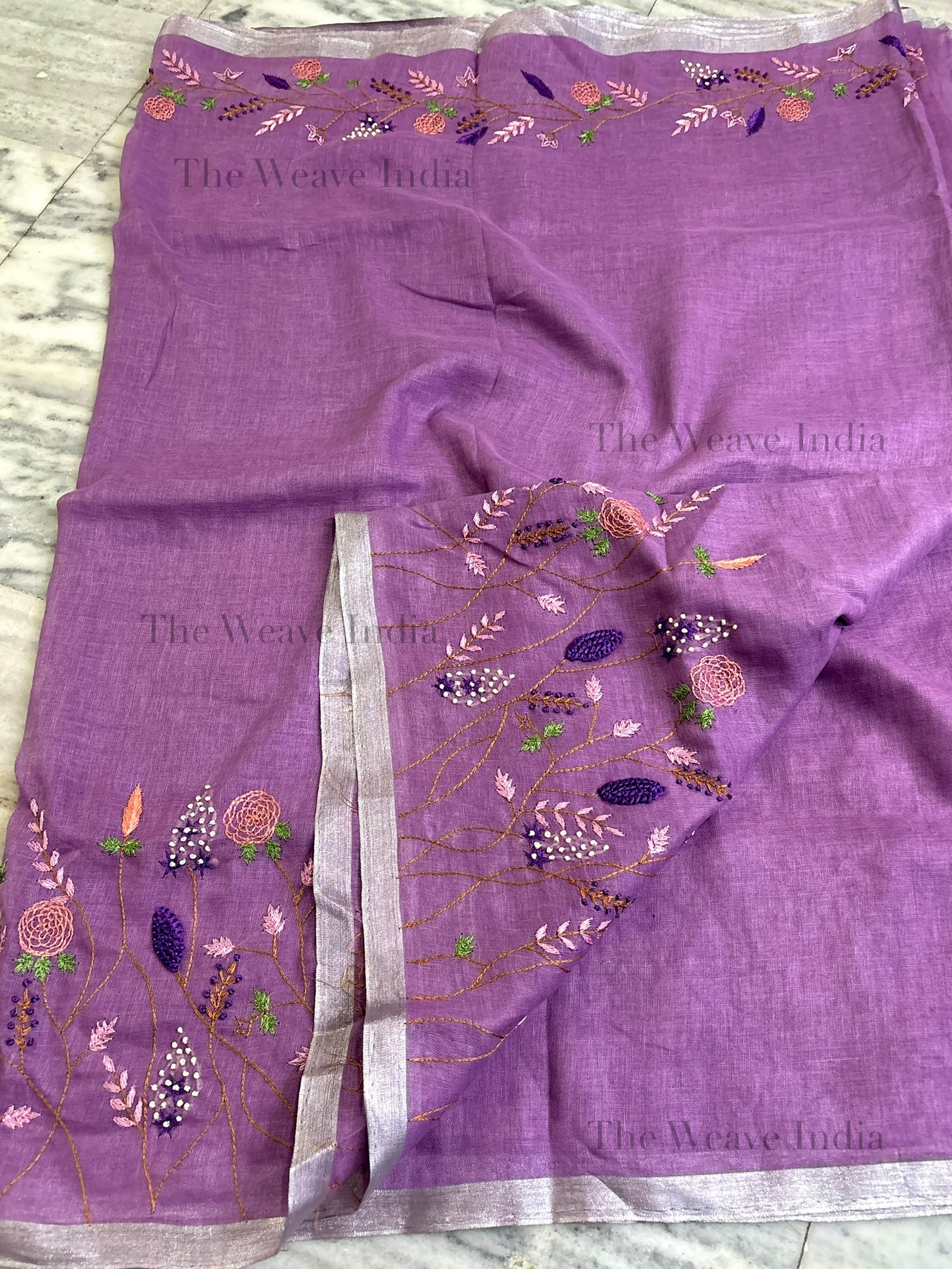Orchid Bloom Linen Knot Saree - Image 7