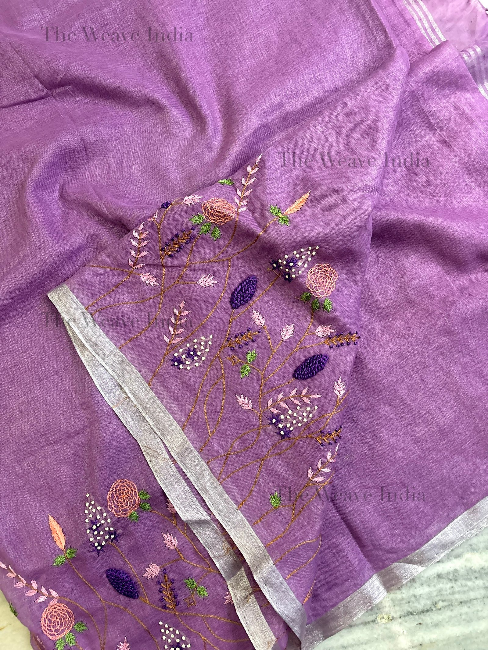 Orchid Bloom Linen Knot Saree - Image 5