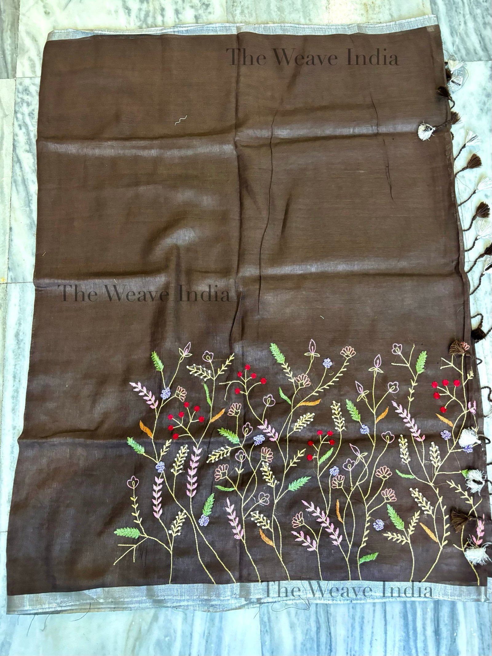 Coffee Bloom Pure Linen Saree - Image 2