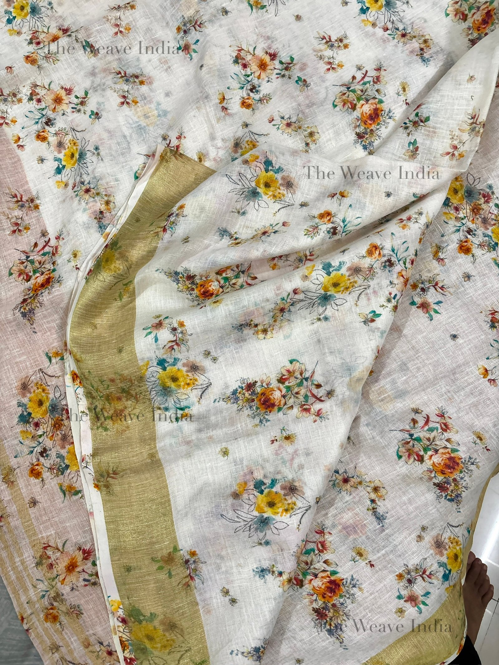 Sunflora Pure Linen Digital Print Saree
